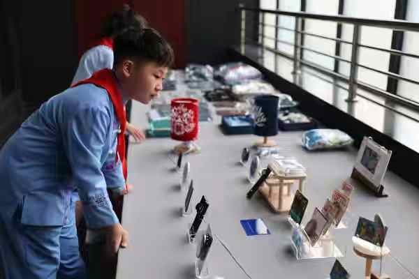 彭水300余件师生作品展现“苗乡艺韵”